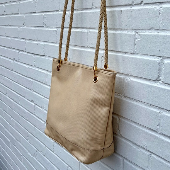 VTG Authentic Bottega Veneta Marco Polo Textured Leather Shoulder Bag, Cream EUC - Picture 3 of 16